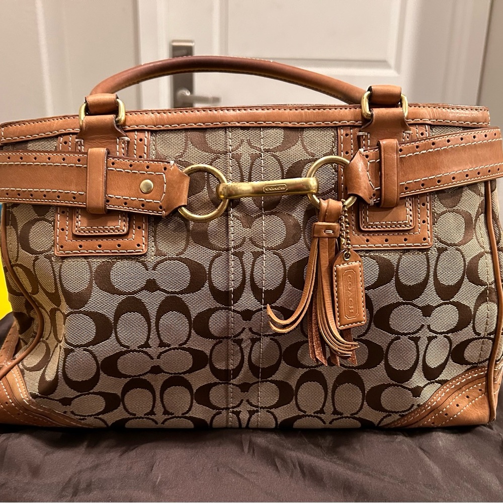 Coach Original Canvas Tote, Large - Picture 3 of 7